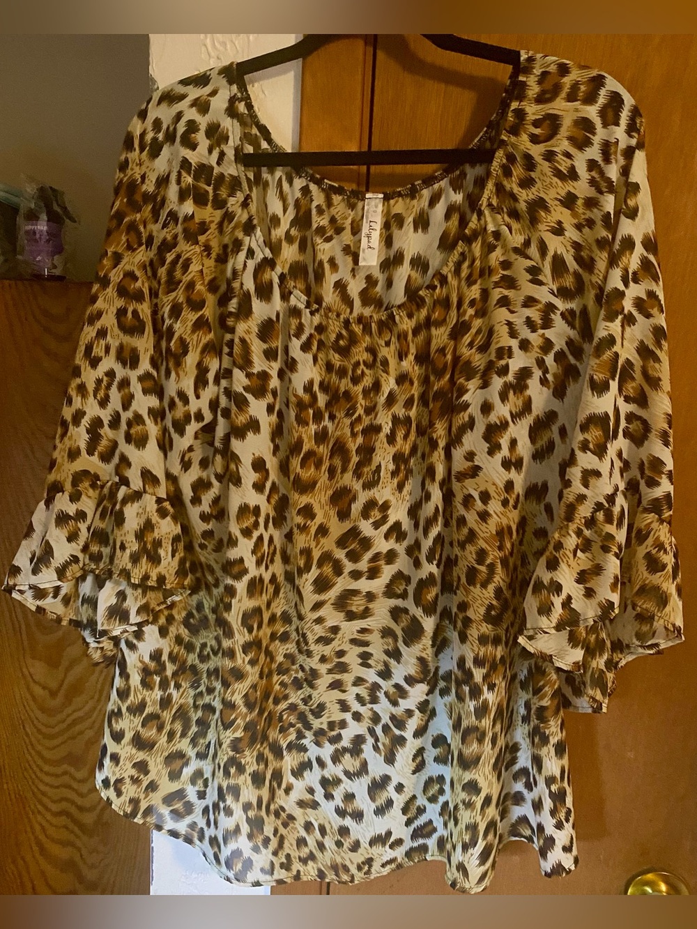 Lilypad Sz: XL 25”PTP lightweight leopard print blouse